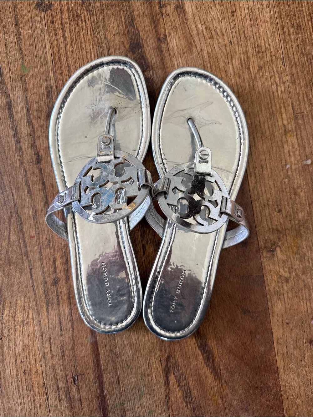 Tory Burch Womens Miller Metallic Leather Platinum Slide On Sandal, Size US 8